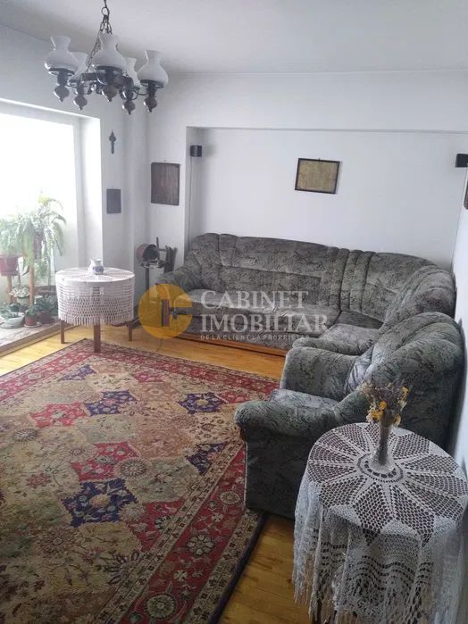 Nicolina - 4 Camere Decomandat - Etaj Intermediar +2 Bai -Bloc 1990 - Poză 1