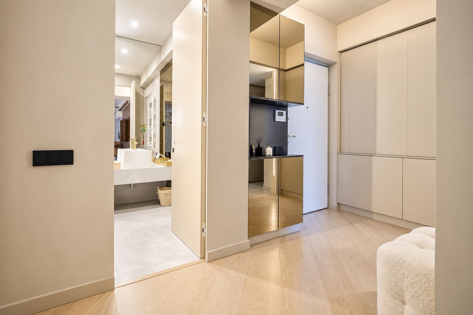 For Rent I 2-Bedroom Stunning Apartment | Walk In Dressing - Poză 17