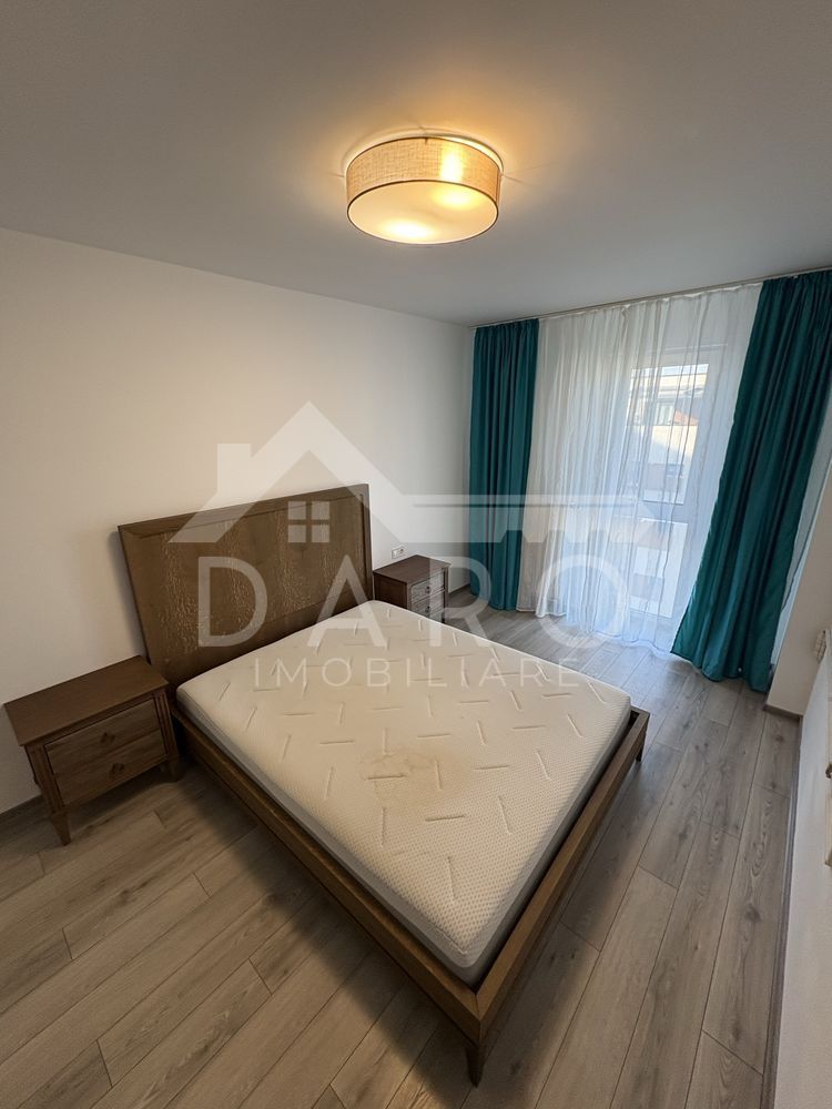 Vand apartament 2 camere - Poză 2