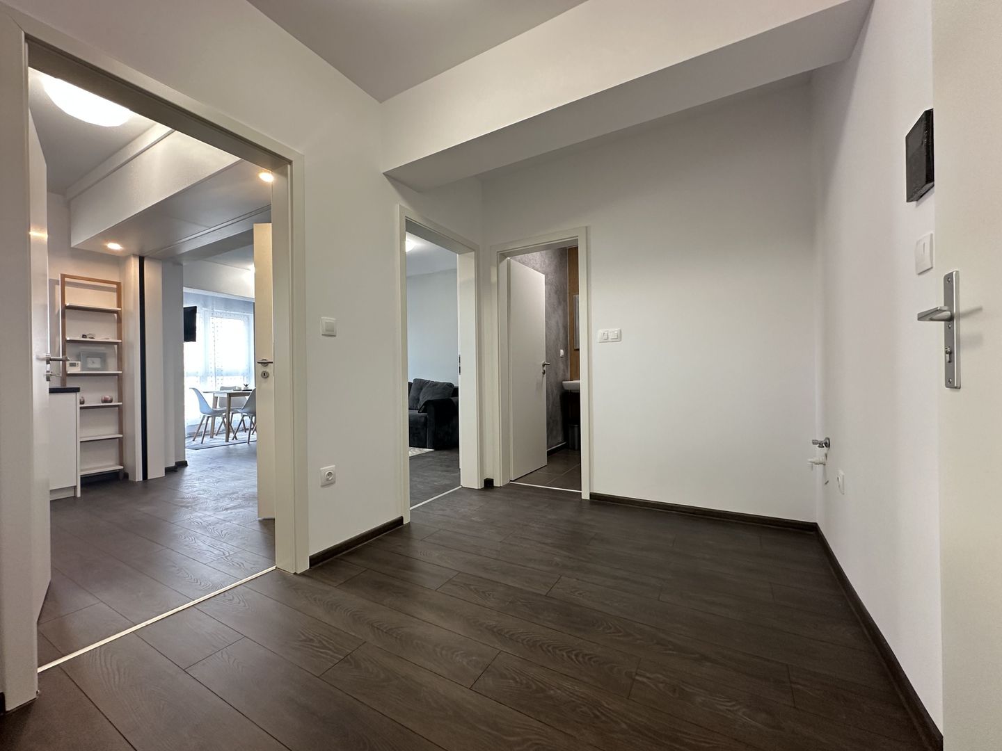 Vânzare garsonieră cu parcare Avantgarden 3 Faza 5 - Poză 8