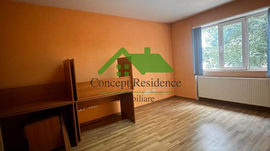 Apartament 2 camere etaj 1, ultracentral – P-ta Revolutiei - Poză 1