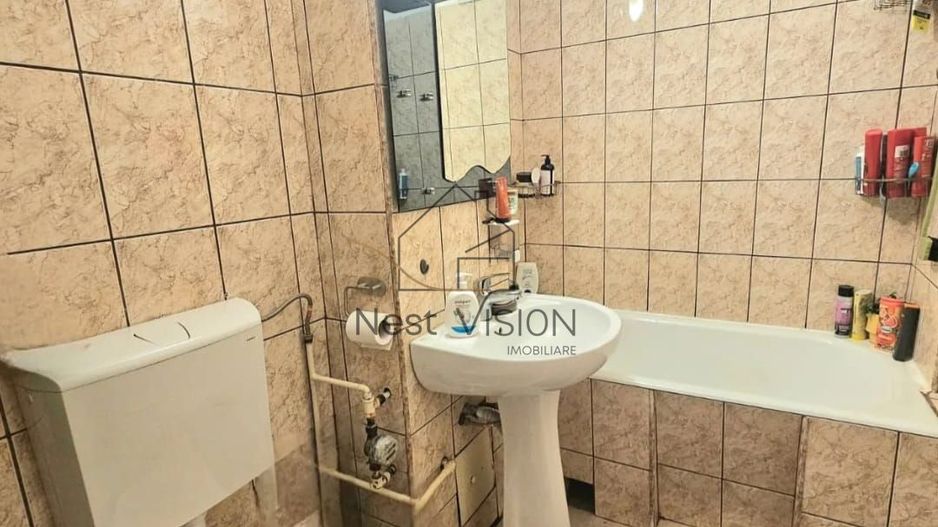 Gata de mutare! Apartament spatios 3 camere | 2 bai | balcon | - Poză 12