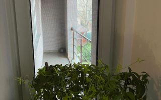 Vanzare casă cu 6 camere,  zona Someseni, central. Ideal familie. - Poză 8