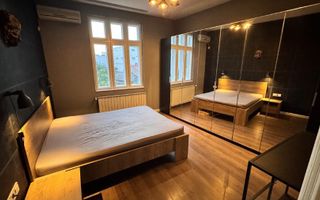 Apartament spațios și luminos într-o vilă interbelică –  Budapesta / Tineretului - Poză 4