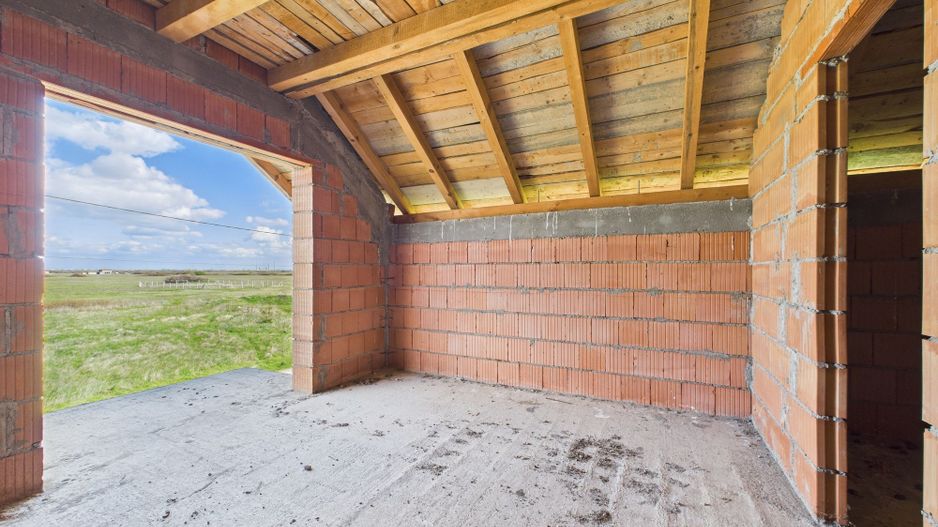 Casă la roșu, teren 600 mp, în Săcălaz - Poză 9