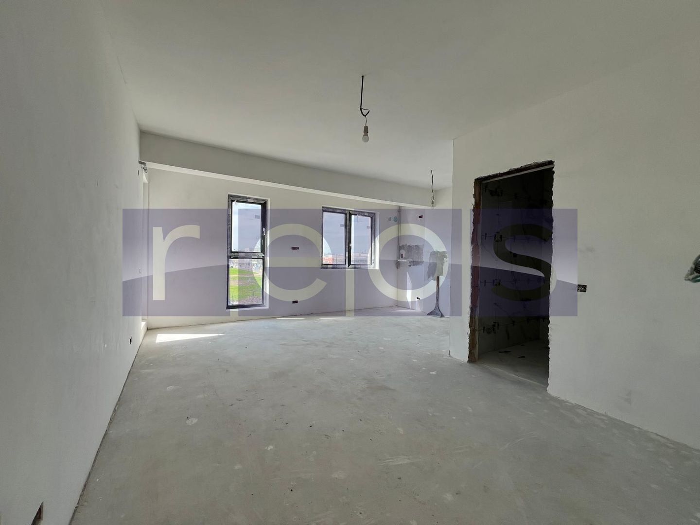 VANZARE GARSONIERA | ETAJ 2 | ZONA PALLADY - Poză 1