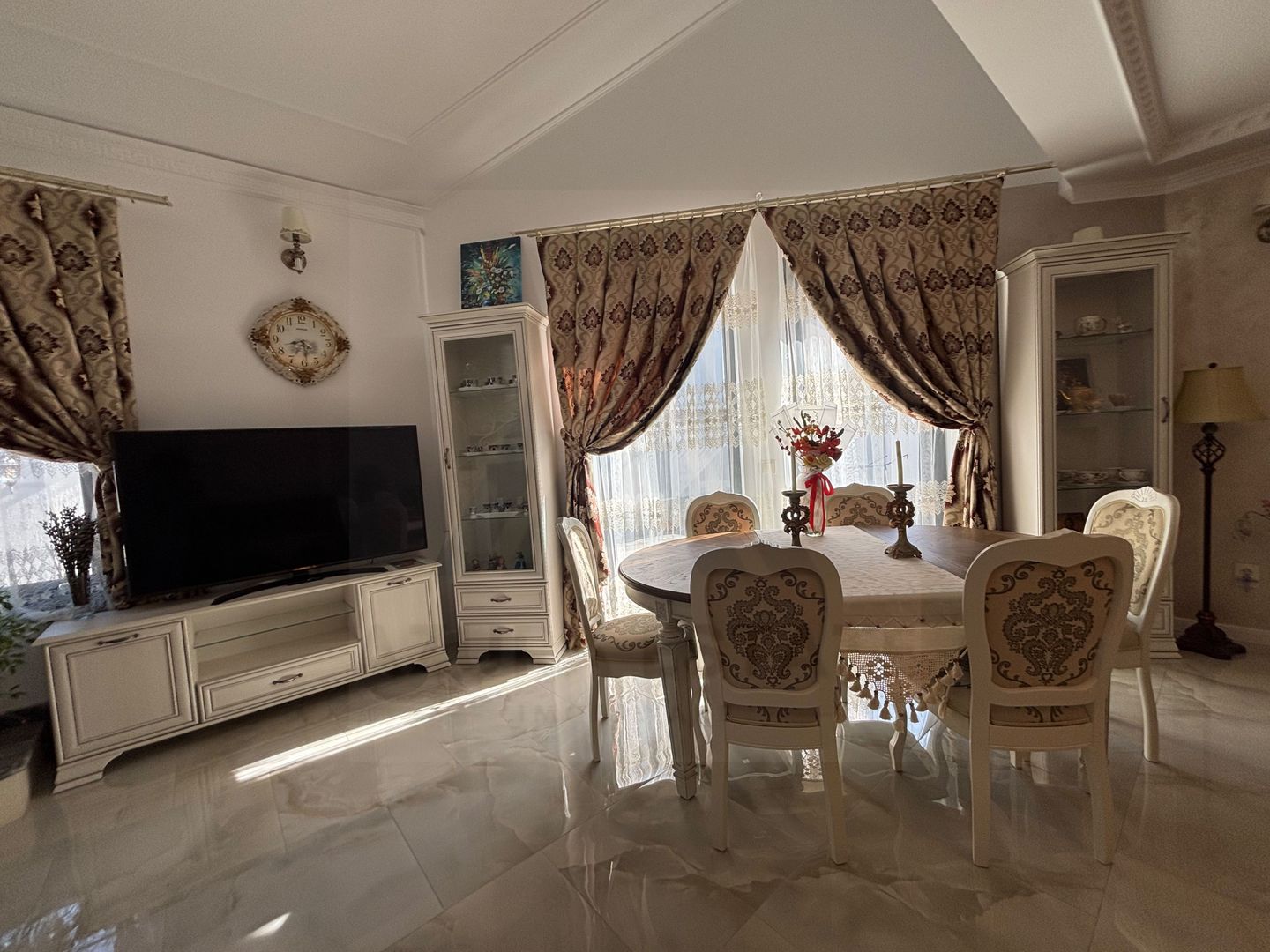 Casa individuala ultrafinisata 200 mp utili si teren 462 mp  Selimbar - Poză 6