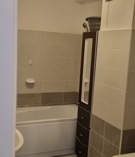 Apartament de inchiriat - Poză 3