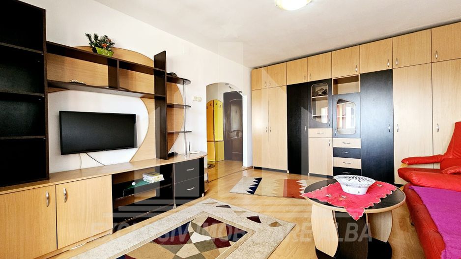 Apartament cu 2 camere de inchiriat, Cetate - Poză 1