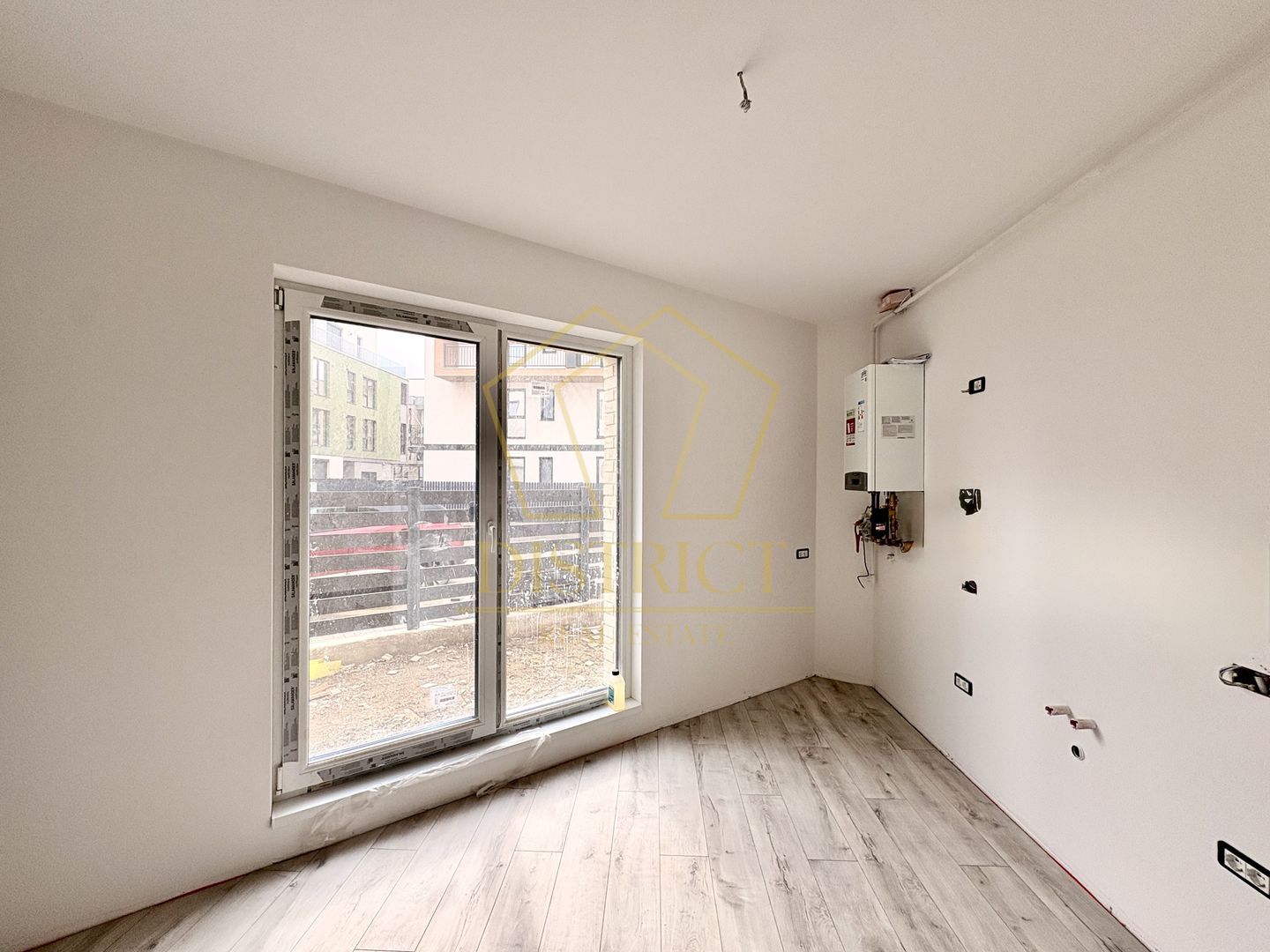 Apartament cu o camera si curte de 14mp | Buziașului | Hornbach - Poză 6