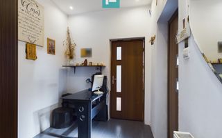 Apartament la casă - 3 camere, Pârneava - Poză 4