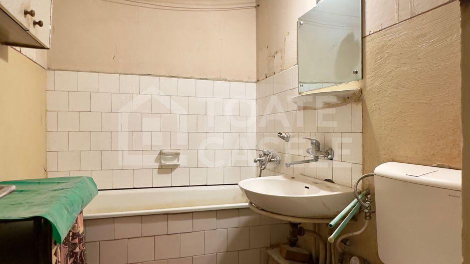Apartament cu 2 camere pe Strada Plopilor - Poză 4