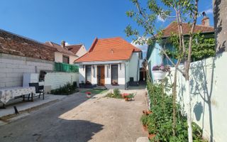 CASĂ DE VÂNZARE ÎN SIBIU TEREZIAN | 4 CAMERE | 2 BĂI | CURTE - Poză 29