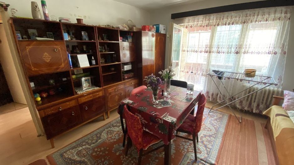 Apartament 2 camere in micro 16 etaj 1 - Poză 1