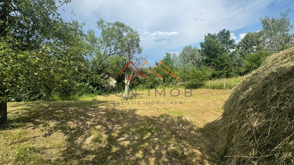 Teren 2037 mp, 17 ml deschidere, 28 euro/m2, vedere panoramica - Poză 5