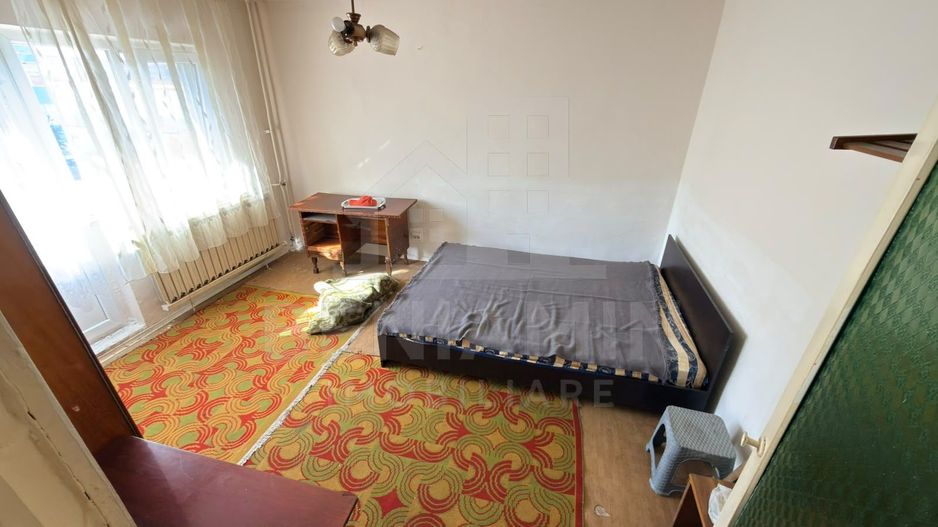 Garsoniera decomandata zona Sucpi Electroputere etaj 2 centrala - Poză 1