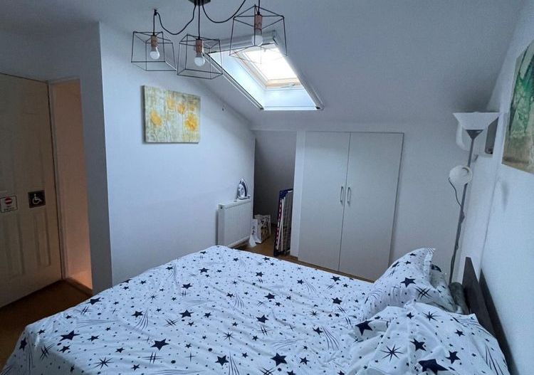 STUDIO PE 2 NIVELE METROU ZONA BRANCOVEANU - Poză 2