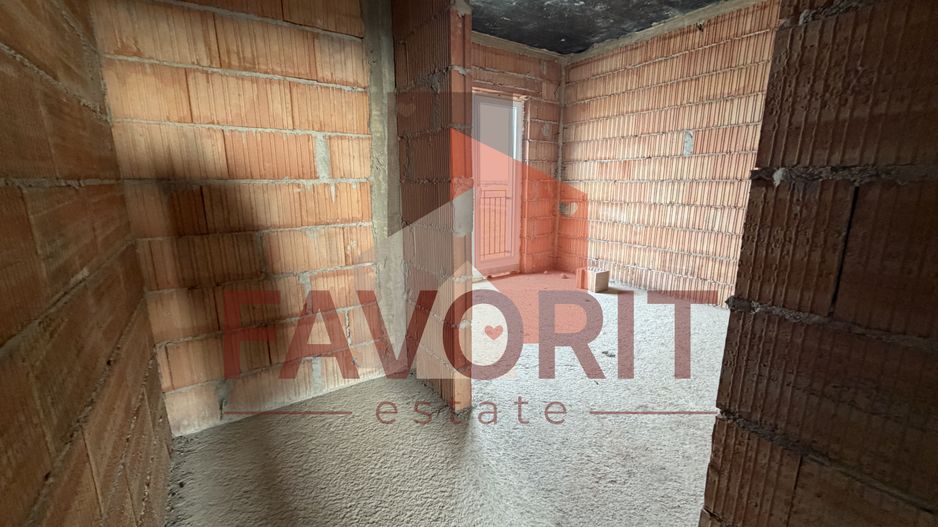 Duplex despartit | 4 camere | Asfalt si toate utilitatile | Zona excelenta - Poză 8