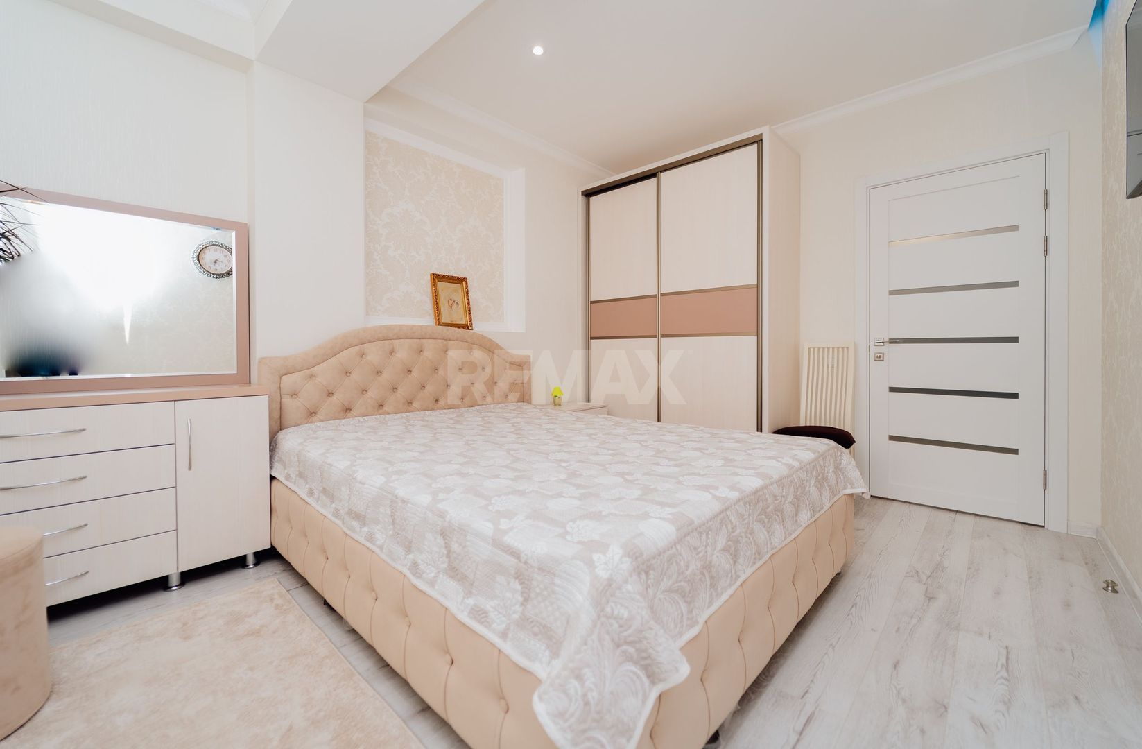 Vând apartament cu 1 cameră. st. Sprincenoaia - Poză 6