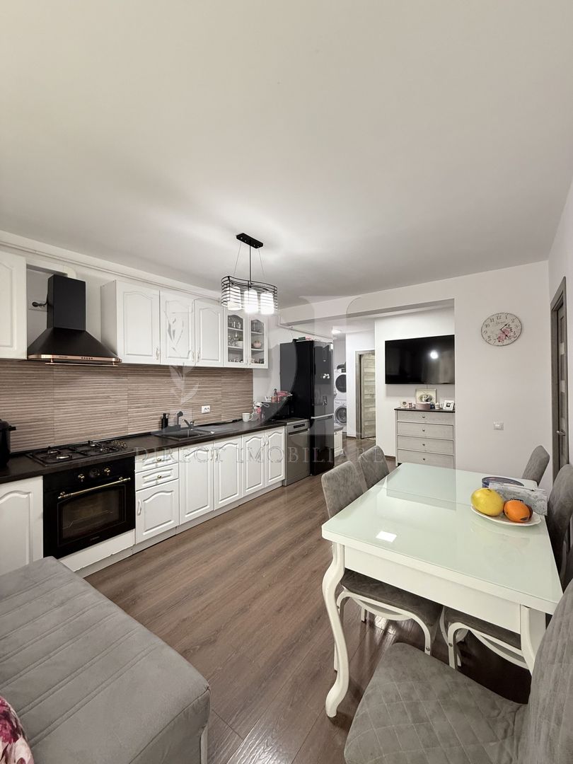 Apartament de inchiriat / etaj intermediar / Zona Porii - Poză 2