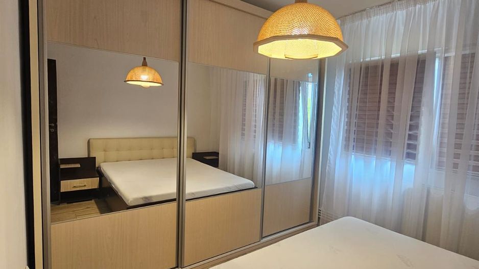 Apartament 3 camere, decomandat- 1 Mai, Sara - Poză 9