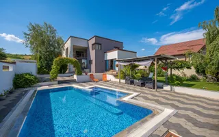 Vilă 342 mp cu piscină și 800 mp teren / 4 dormitoare / Pleașa - Poză 50