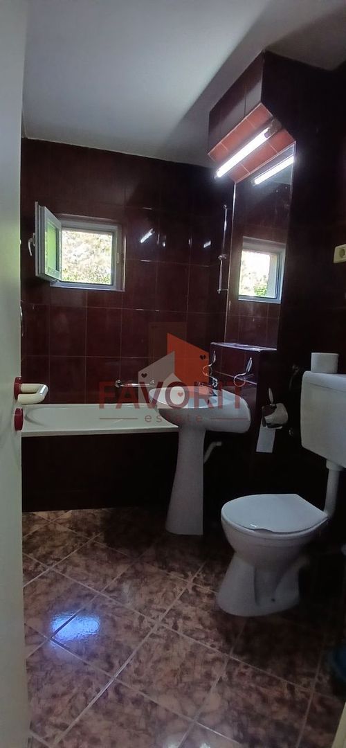 1 camera | etaj 1 | mobilat si utilat | zona excelenta | - Poză 7