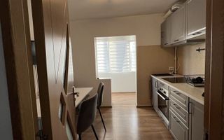Calea Girocului | 2 camere | Decomandat | Centrală proprie | Acoperiș  Copiază - Poză 7