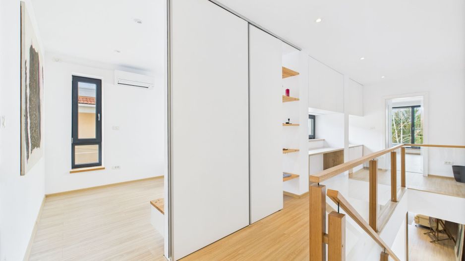 Casă modernă și elegantă, mobilată și utilată - Poză 8