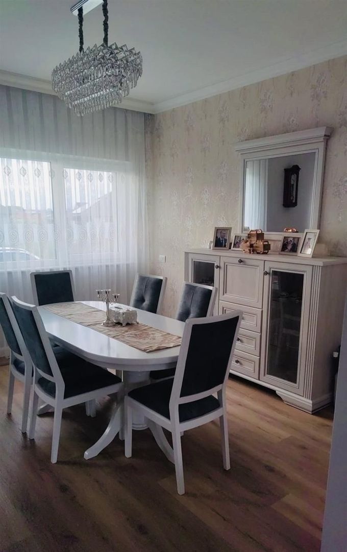 Casa de vanzare  P+E Oradea cartier Grigorescu - Poză 2