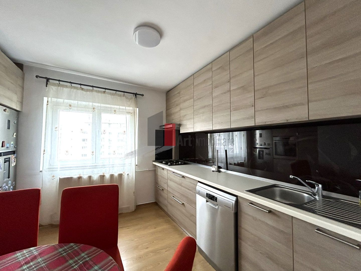 Apartament spatios 2 camere | zona Timpuri Noi - Poză 4