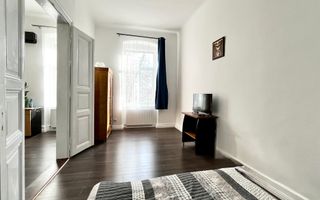 Un apartament care îți oferă orașul la un pas și vedere la Bega - Poză 7