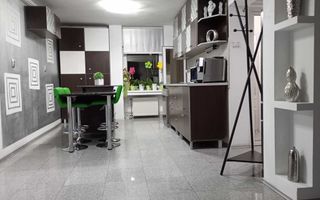 vând apartament 3 camere ultracentral, Satu Mare, - Poză 5