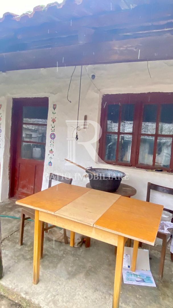 Casă din cărămidă | Teren 2000 mp|Anexe tradiționale | Bojt - Poză 7