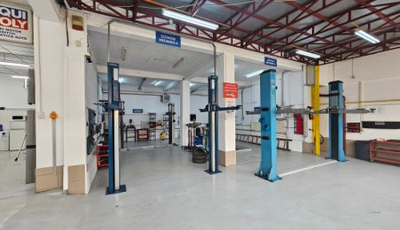 Oportunitate Investiție: Service Auto Complet Utilat – Ploiești Vest