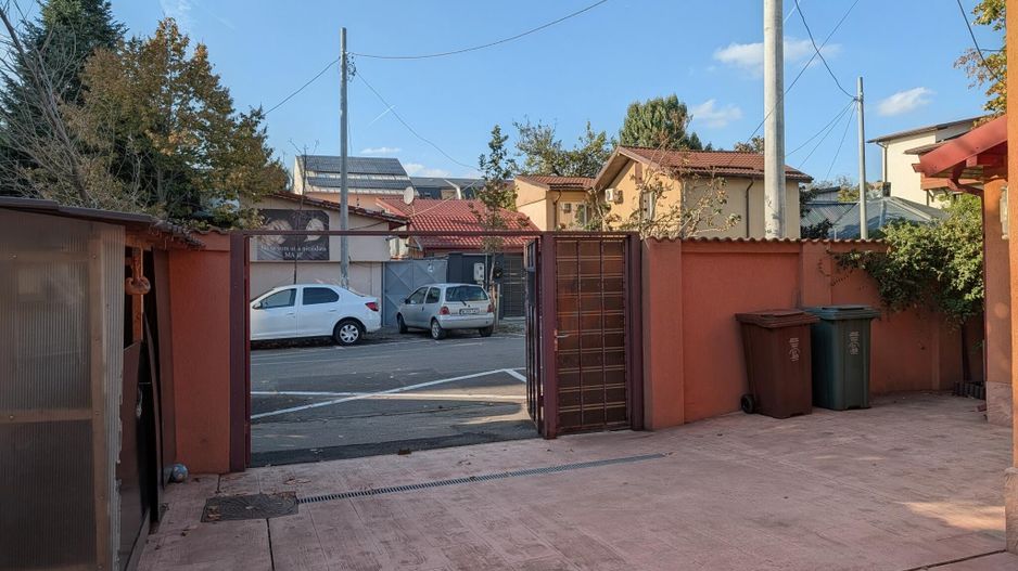 Parc Bazilescu - Str. Nuvelei 95, Casa P+M, 173 mp utili, teren 288 mp - Poză 25