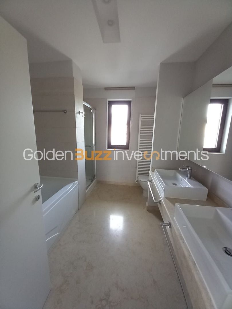 Vila de Vanzare Complex Oxford | Garaj - Poză 10