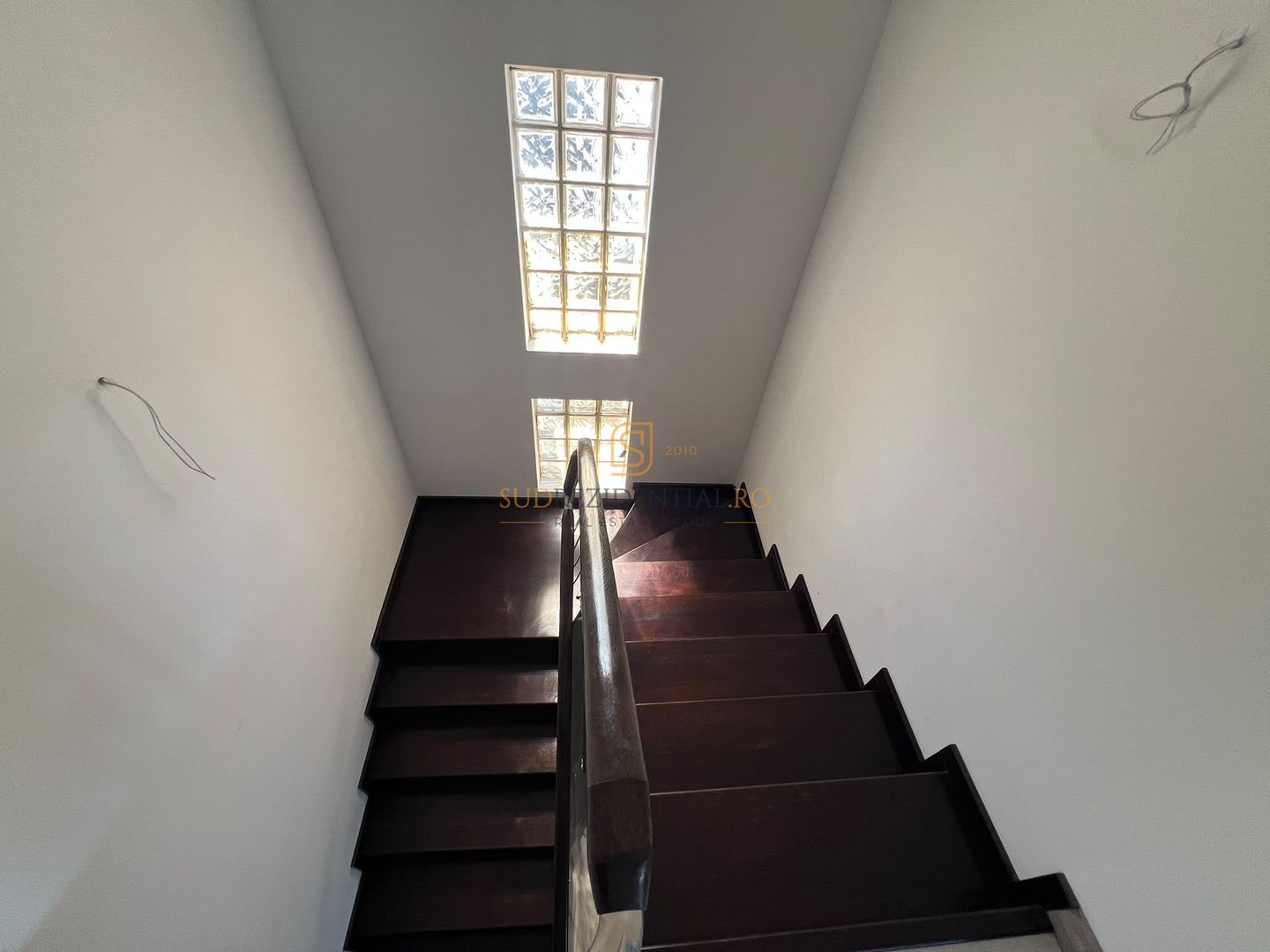 Vila individuala cu 7 camere, 5 dormitoare, teren 363 mp-Com. Berceni - Poză 20