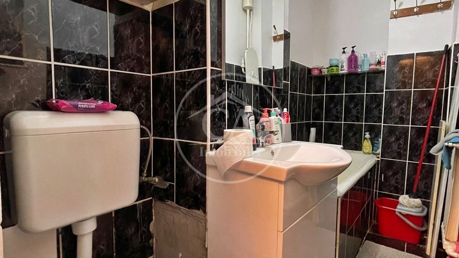Apartament de vanzare cu 1 camera in zona Cantemir Oradea - Poză 7