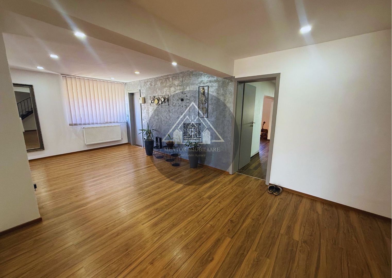 Casa de 4 camere, de vanzare - Poză 6