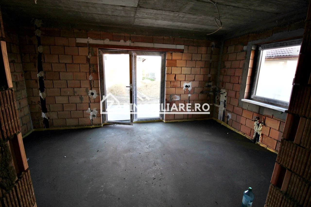 Casa la cheie 4 camere,2 bai,105mp,288 mp teren, 0% comision - Poză 6