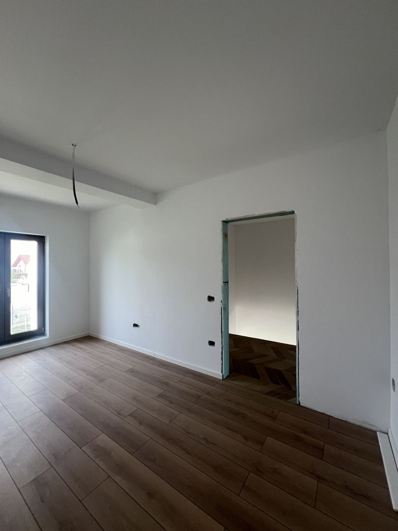 Vila 4 camere Dumbravita - Poză 8