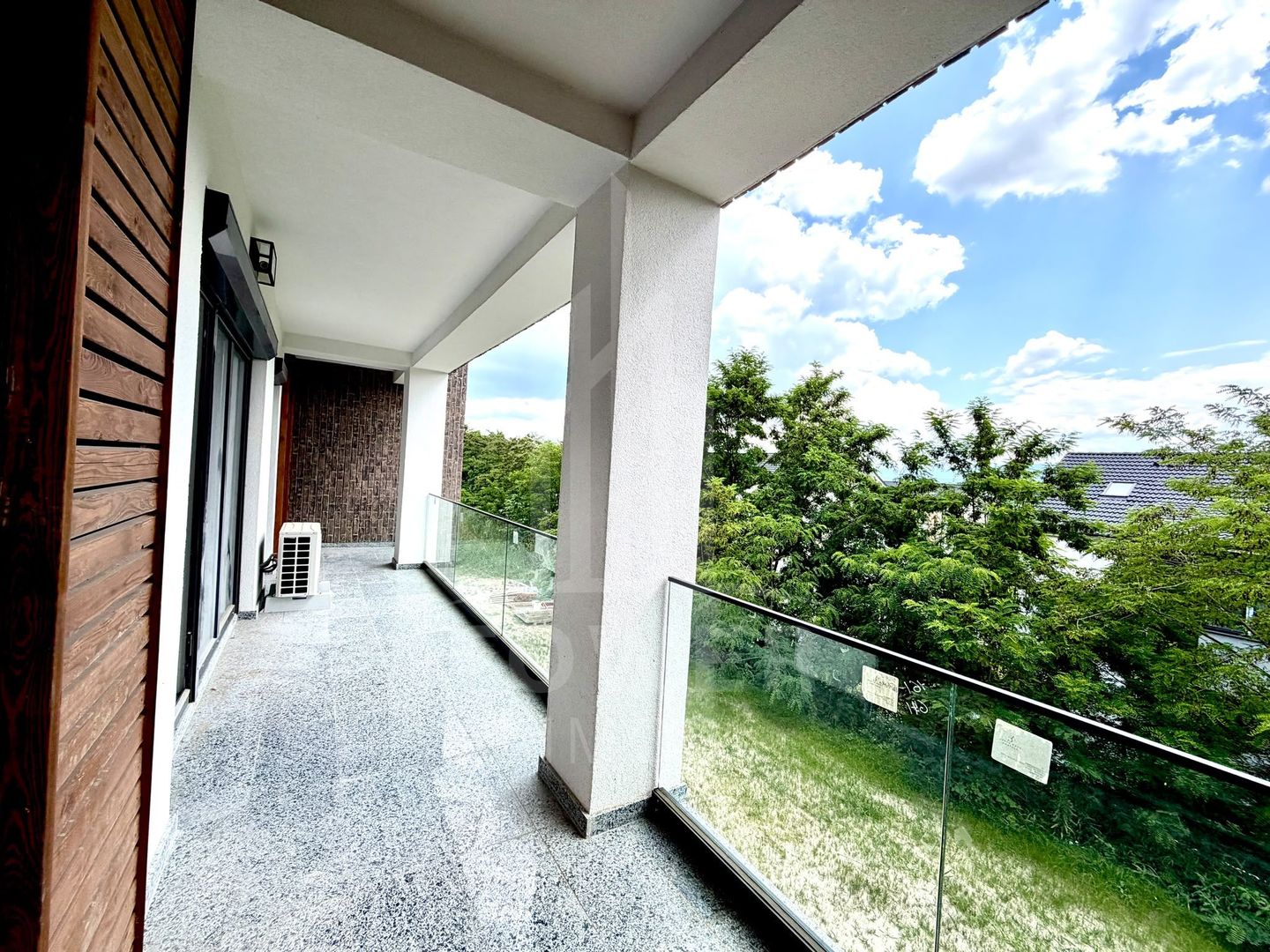 Apartament doua camere modern - Poză 1
