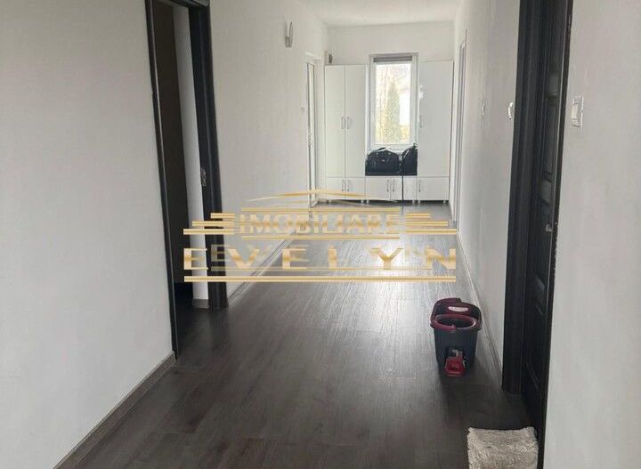 Casă de vânzare – zonă liniștită , priveliște deosebită - Poză 3