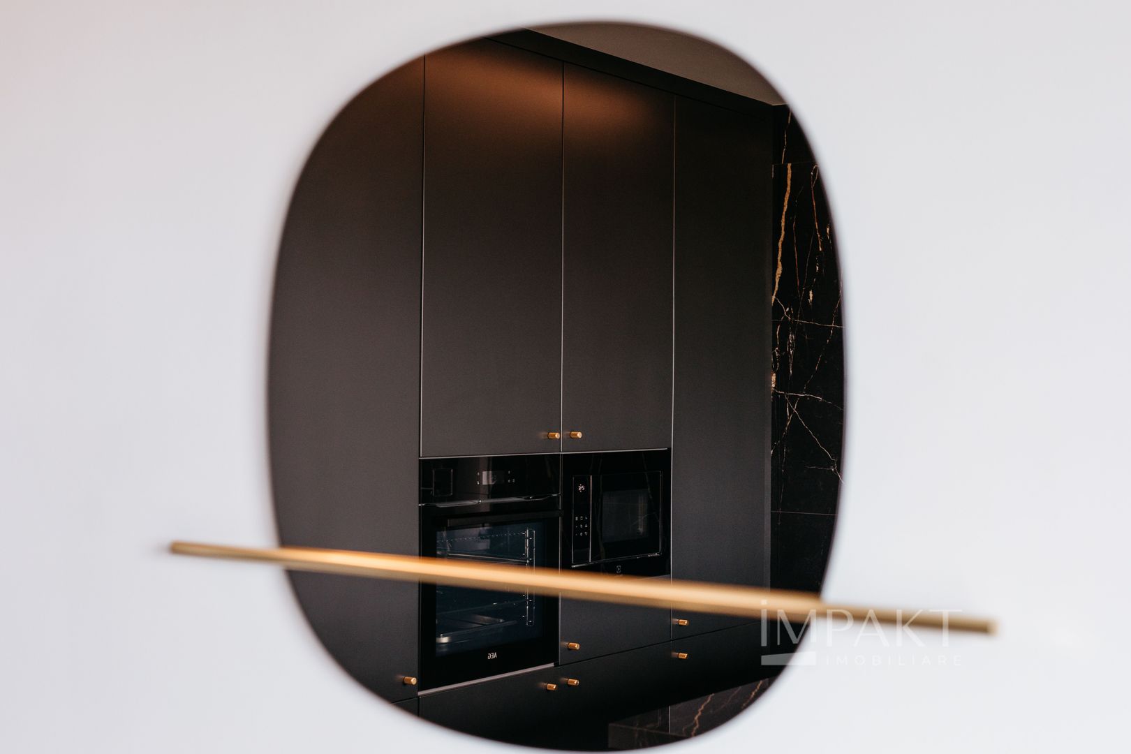 Penthouse extravagant in centrul orasului Cluj- Napoca - Poză 37