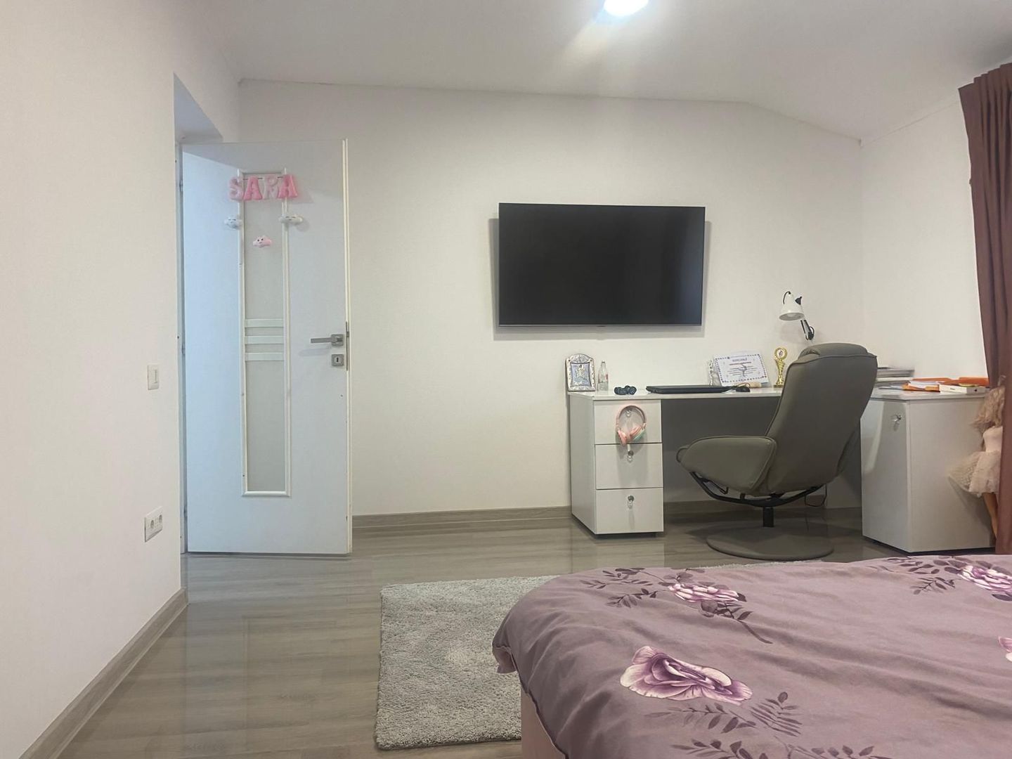 Gata de locuit! Vanzare casa cu 6 camere in Targoviste - Poză 5