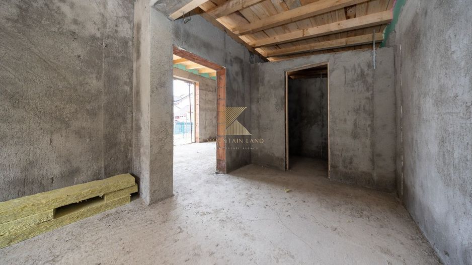 Casă premium la poalele Munților Piatra Craiului și Bucegi - Poză 12