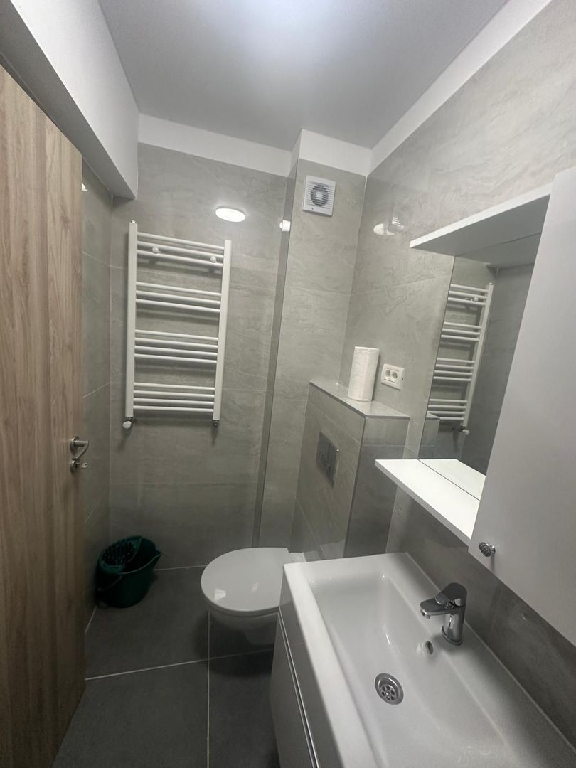 Garsonieră în Popești-Leordeni, Mobilată si utilată,piscina,metrou Berceni - Poză 10