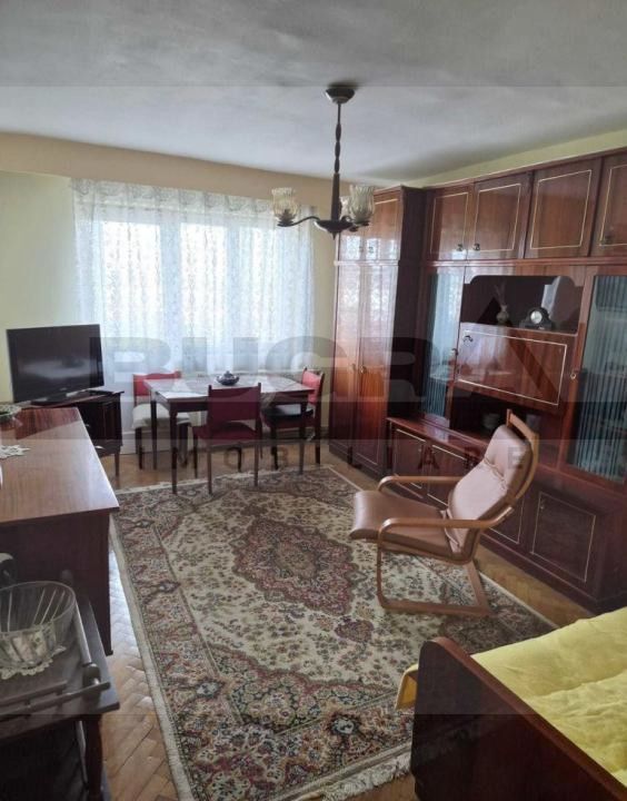 Apartament cu 3 camere, 66 mp, etaj intemediar, garaj, Zona Minerva - Poză 2