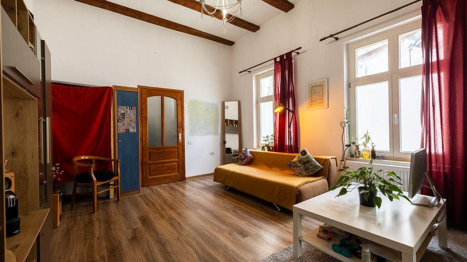 Imobil doua camere in casa+spatiu comercial+teren 270 mp  cu CF separat - Poză 17